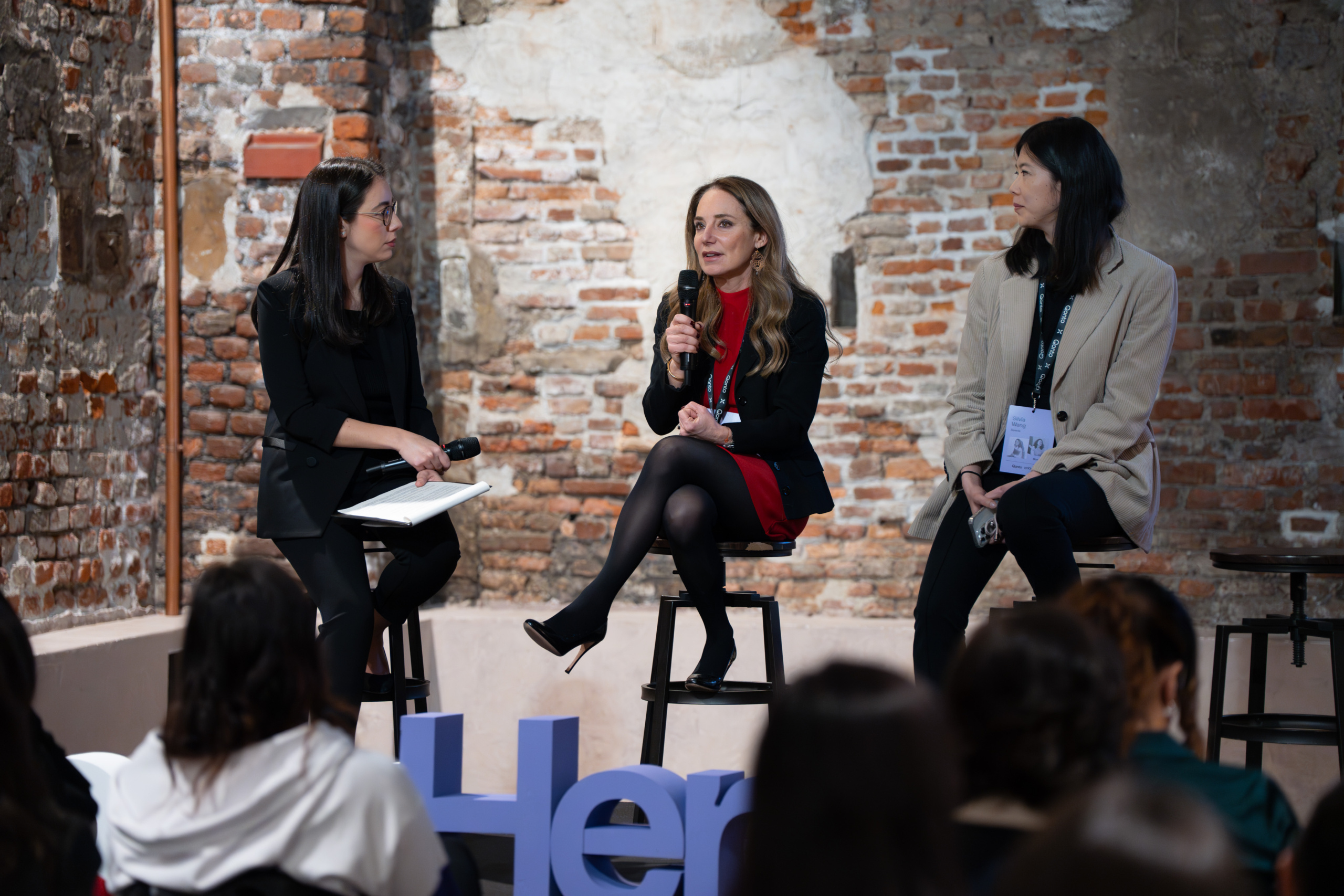 QONTO_DELUCA_250307_SOCIALS_28