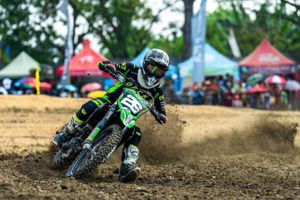 motocross-8080377_1920
